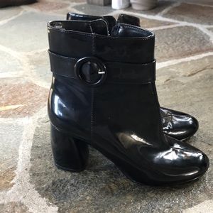 Nine West black patent leather heeled boots